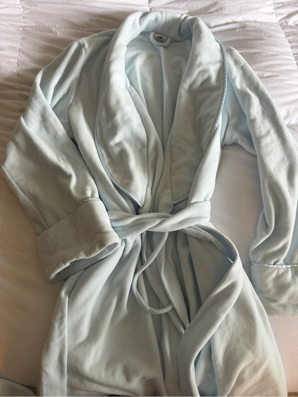 Jasmine Rose Like New Vintage Women's Cozy Baby Blue Fleece Robe Satin Piping
